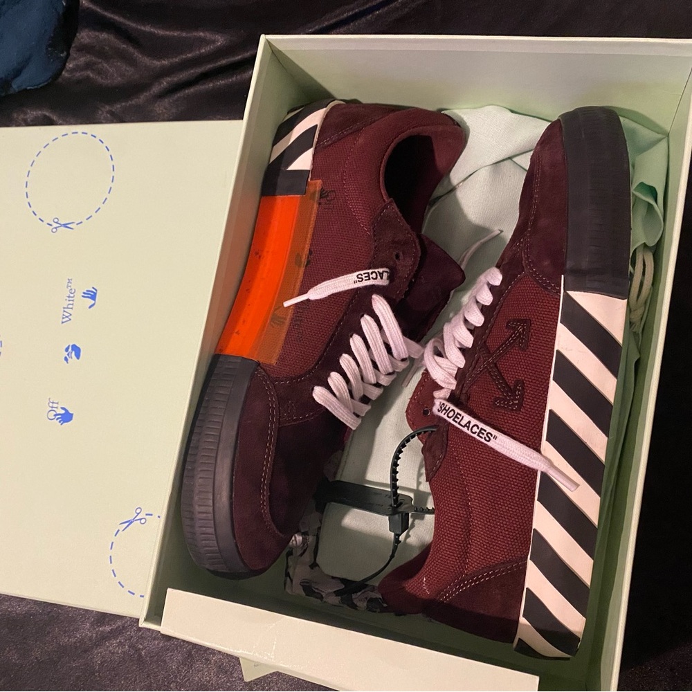 Off-White Burgundy Sneakers with Striped Soles